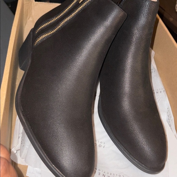 Journee Collection Jayden Booties - Picture 3 of 5